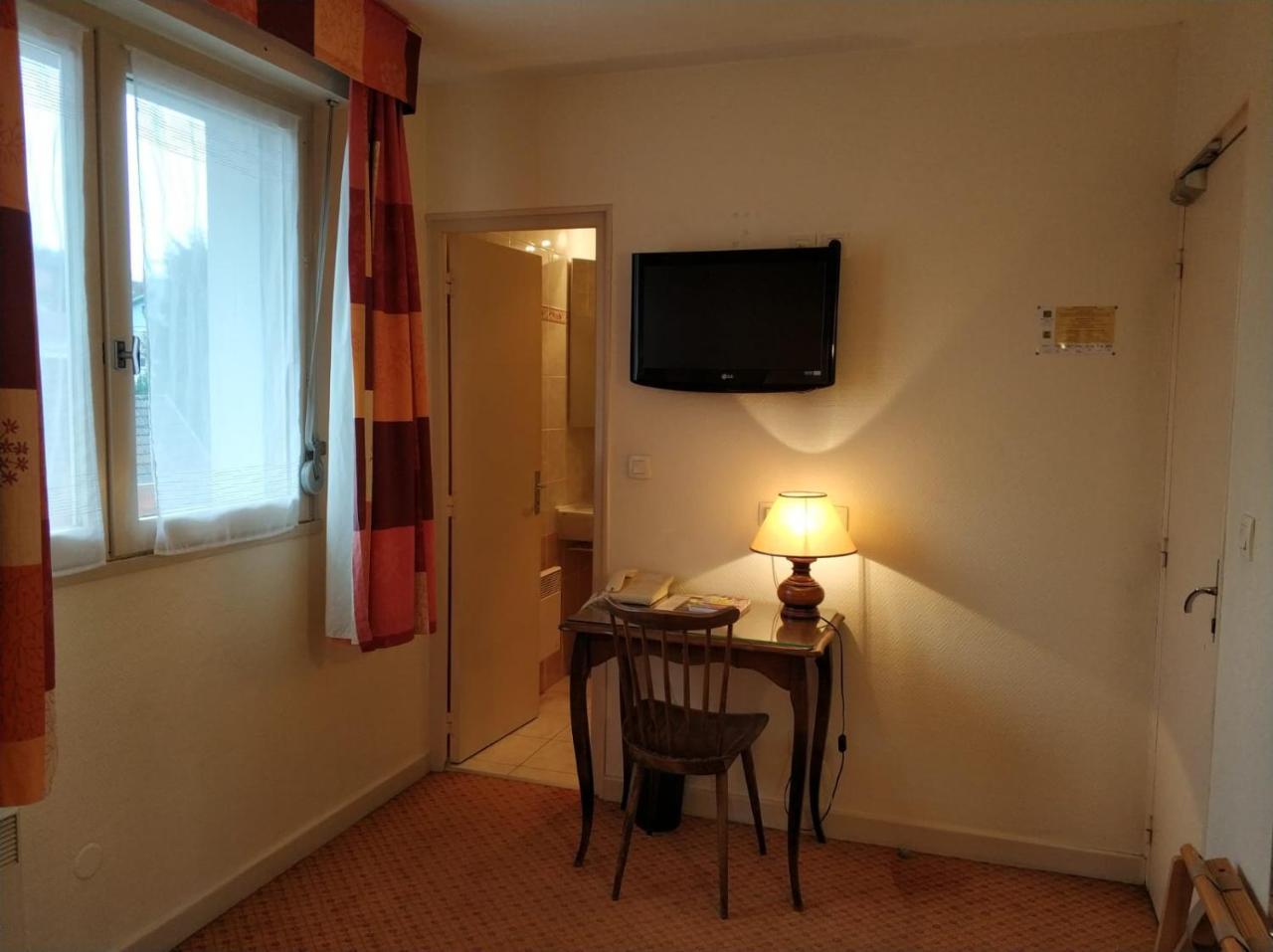 Logis Hotel Calisola Besancon - Soiree Etape Chalezeule Εξωτερικό φωτογραφία