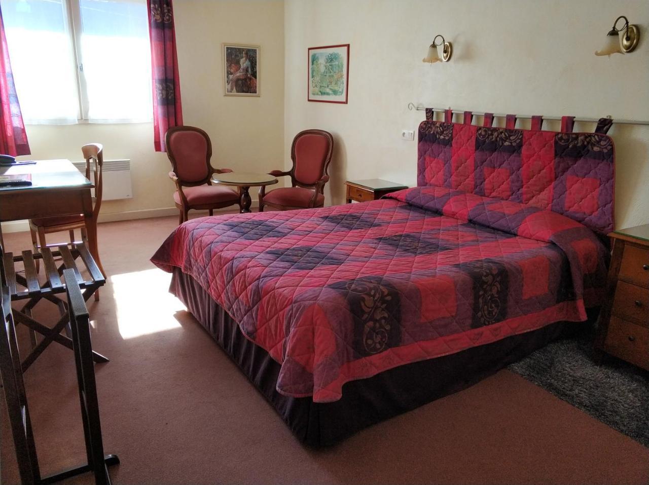 Logis Hotel Calisola Besancon - Soiree Etape Chalezeule Εξωτερικό φωτογραφία